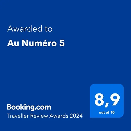 Hébergement de vacances Au Numéro 5 *
